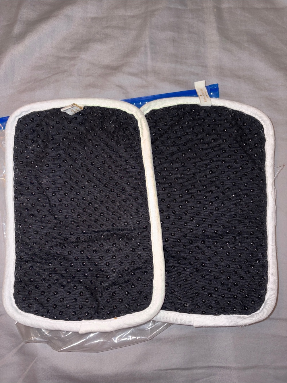 Kate Spade Polka Dot Pot Holders/Trivets - Picture 2 of 3